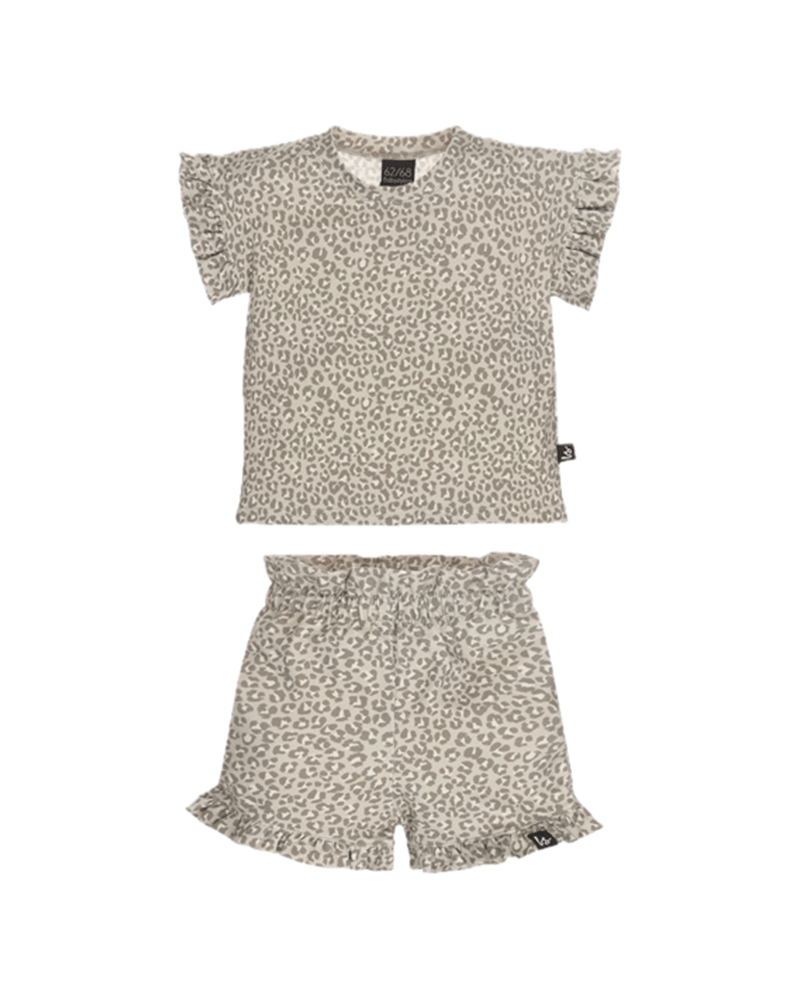 Outfit butterfly leopard